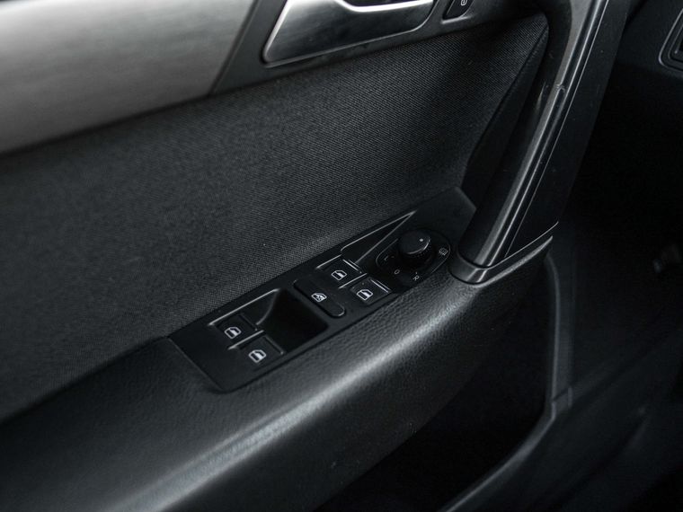 Volkswagen Passat 2012 года, 146 816 км - вид 9