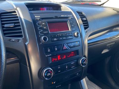 Kia Sorento 2011 года, 362 769 км - вид 12