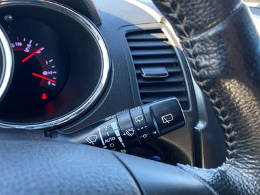 Kia Sorento 2011 года, 362 769 км - вид 11