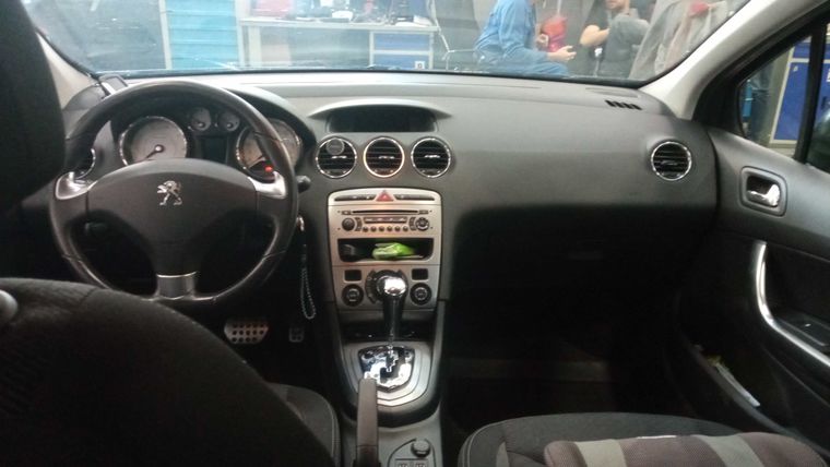 Peugeot 408 2016 года, 174 072 км - вид 5