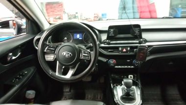 Kia Cerato 2019 года, 78 190 км - вид 5