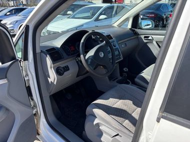 Volkswagen Touran 2009 года, 355 027 км - вид 16