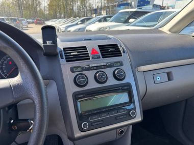 Volkswagen Touran 2009 года, 355 027 км - вид 12