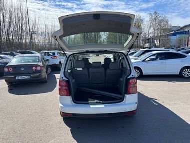 Volkswagen Touran 2009 года, 355 027 км - вид 19