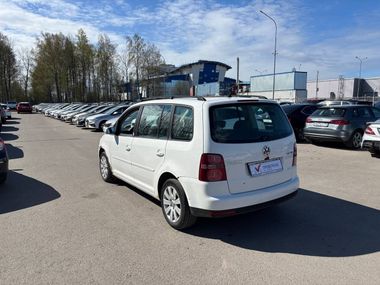 Volkswagen Touran 2009 года, 355 027 км - вид 6