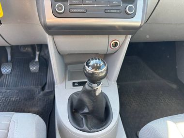 Volkswagen Touran 2009 года, 355 027 км - вид 13