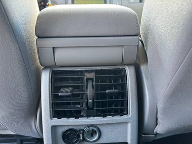Volkswagen Touran 2009 года, 355 027 км - вид 17