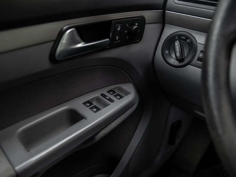 Volkswagen Touran 2009 года, 355 027 км - вид 10