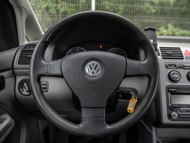 Volkswagen Touran 2009 года, 355 027 км - вид 7