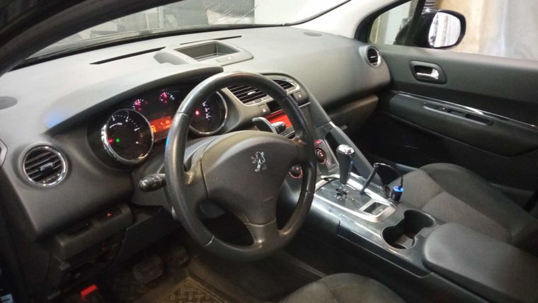 Peugeot 3008 2011 года, 114 000 км - вид 5