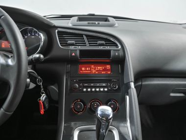 Peugeot 3008 2011 года, 114 000 км - вид 11