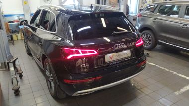 Audi Q5 2019 года, 73 866 км - вид 4