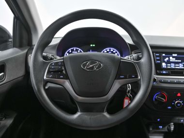 Hyundai Solaris 2020 года, 112 056 км - вид 9