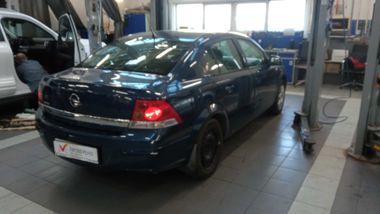 Opel Astra 2011 года, 133 492 км - вид 3
