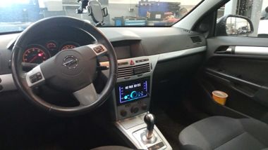 Opel Astra 2011 года, 133 492 км - вид 5