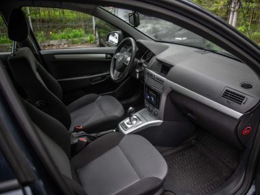 Opel Astra 2011 года, 133 492 км - вид 13