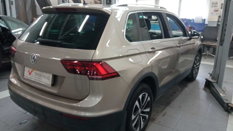 Volkswagen Tiguan 2019 года, 63 161 км - вид 3