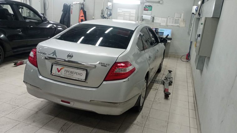 Nissan Teana 2010 года, 177 846 км - вид 3