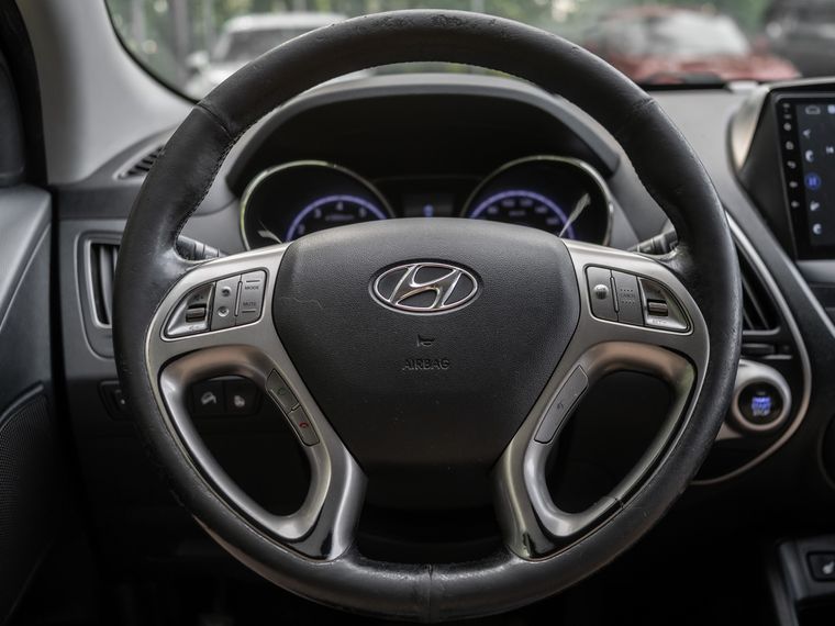 Hyundai Tucson 2012 года, 283 800 км - вид 7