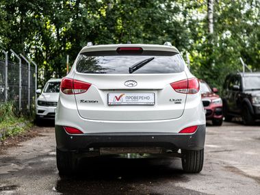 Hyundai Tucson 2012 года, 283 800 км - вид 4