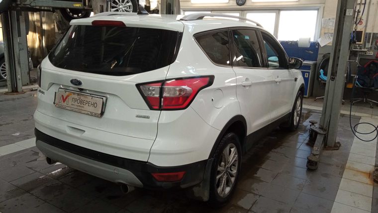Ford Kuga 2017 года, 161 527 км - вид 3