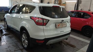 Ford Kuga 2017 года, 161 527 км - вид 4