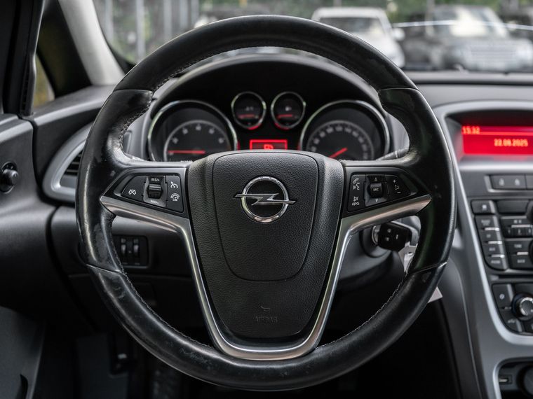 Opel Astra GTC 2012 года, 132 698 км - вид 6