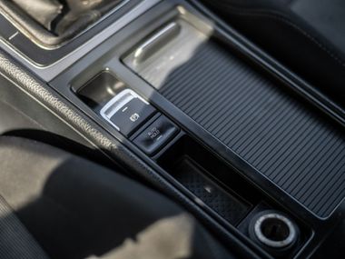 Volkswagen Golf 2013 года, 250 055 км - вид 9