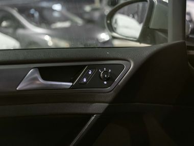 Volkswagen Golf 2013 года, 250 055 км - вид 10