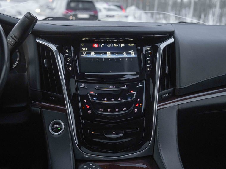 Cadillac Escalade 2016 года, 260 000 км - вид 8