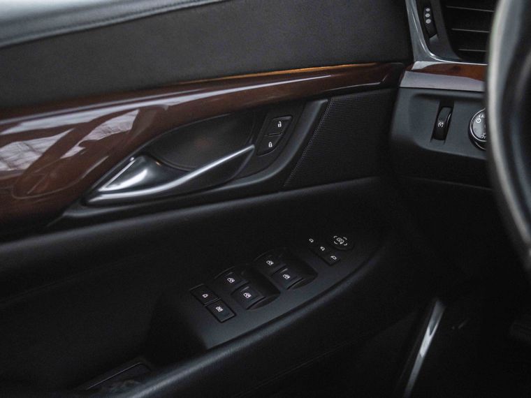 Cadillac Escalade 2016 года, 260 000 км - вид 10