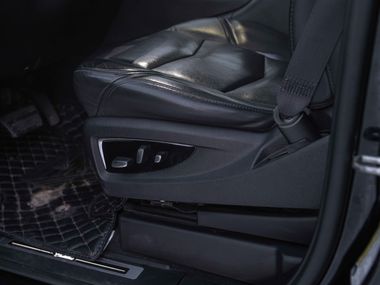 Cadillac Escalade 2016 года, 260 000 км - вид 12