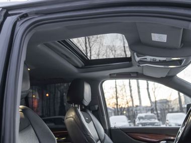 Cadillac Escalade 2016 года, 260 000 км - вид 15