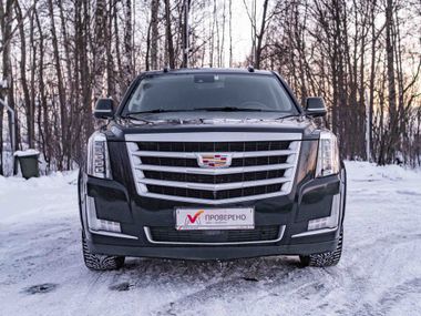 Cadillac Escalade 2016 года, 260 000 км - вид 3