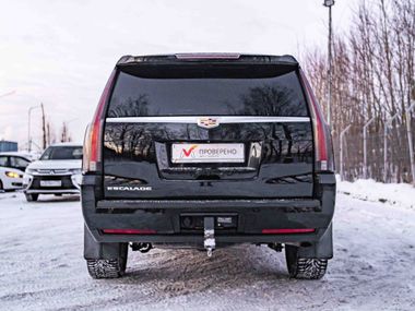 Cadillac Escalade 2016 года, 260 000 км - вид 4