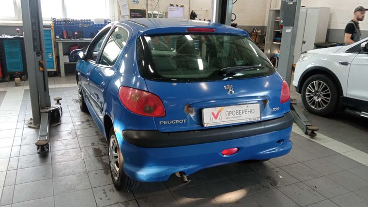 Peugeot 206 2003 года, 157 654 км - вид 4
