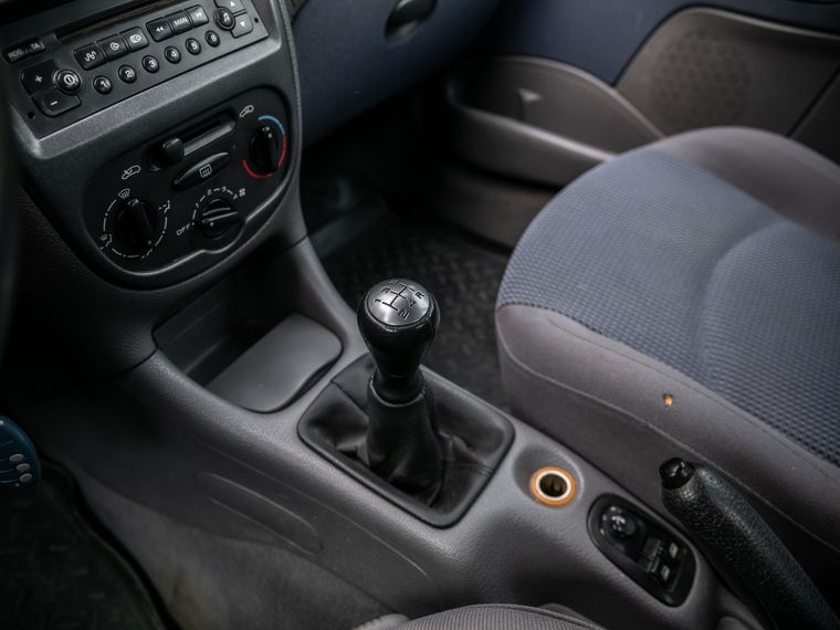 Peugeot 206 2003 года, 157 654 км - вид 8