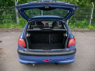 Peugeot 206 2003 года, 157 654 км - вид 11