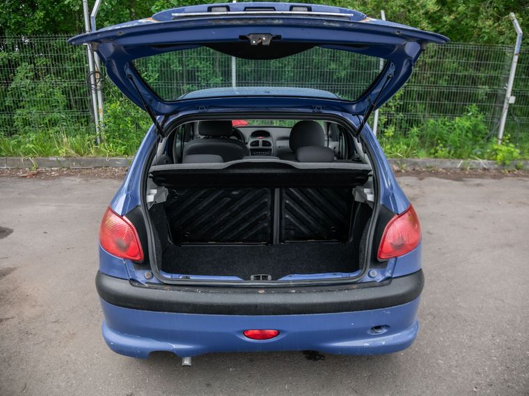 Peugeot 206 2003 года, 157 654 км - вид 11