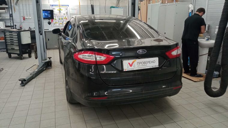 Ford Mondeo 2015 года, 121 000 км - вид 3