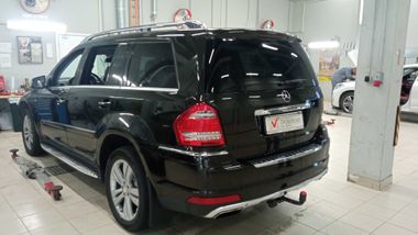 Mercedes-Benz Gl-класс 2010 года, 267 025 км - вид 4