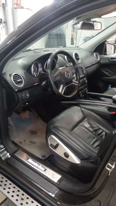 Mercedes-Benz Gl-класс 2010 года, 267 025 км - вид 5