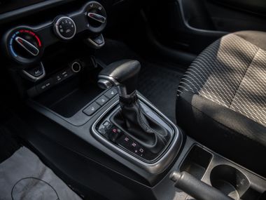 KIA Rio X-Line 2019 года, 90 962 км - вид 9