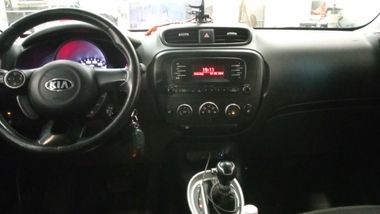 KIA Soul 2015 года, 188 438 км - вид 5