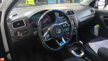 Volkswagen Polo 2019 года, 178 032 км - вид 5