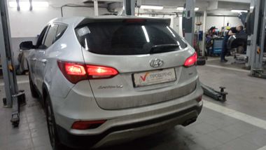 Hyundai Santa Fe 2017 года, 197 000 км - вид 4