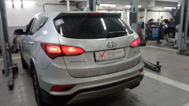 Hyundai Santa Fe 2017 года, 197 000 км - вид 4