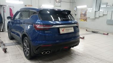 Geely Coolray 2021 года, 70 000 км - вид 4
