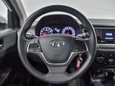 Hyundai Solaris 2021 года, 56 138 км - вид 9