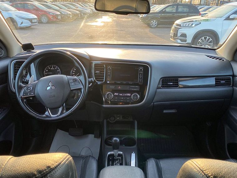 Mitsubishi Outlander 2016 года, 165 144 км - вид 7